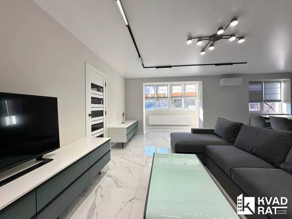 Двокімнатна квартира з кухнею студією біля стометрівки Ивано-Франковск - изображение 2