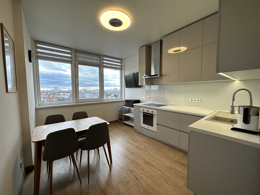 ФОНТАН \ 31 ЖЕМЧУЖИНА 2 - комн Укомплектована Евроремонт Одесса - изображение 1