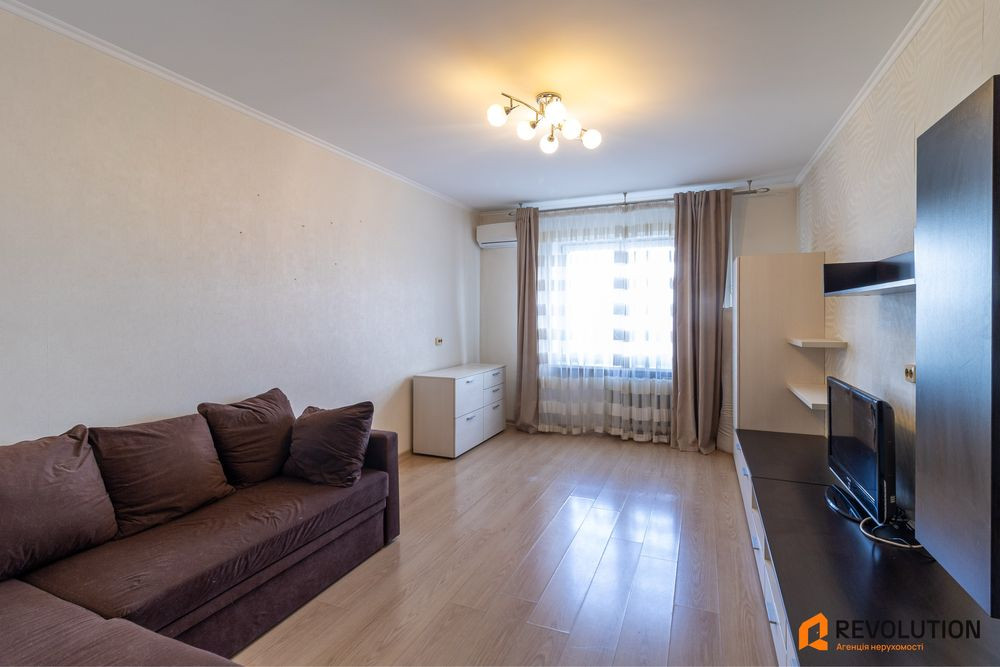 Без %, 1 кім квартира; вул Пчілки 2Б; м Позняки 10хв їзди Київ - зображення 1