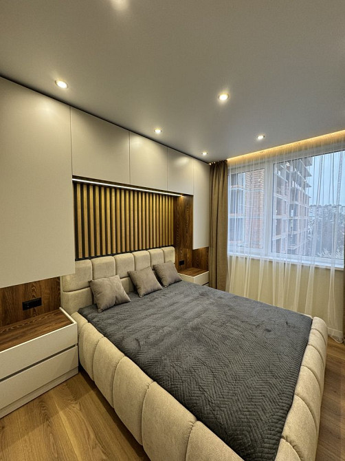 Компактна квартира в центрі міста Ивано-Франковск - изображение 4