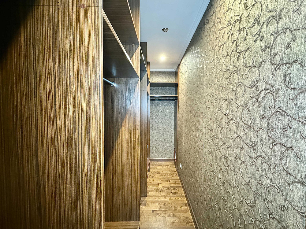 Велика дворівнева квартира з ремонтом в Бучі, мінімальне оформлення Буча - изображение 8