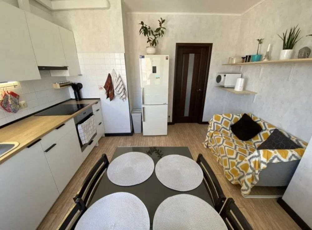 Квартира в центрі Одеси: ремонт, меблі, техніка - готова до заселення. Odesa - photo 1