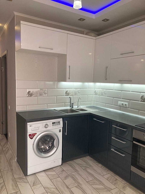 Нова простора квартира з ремонтом на Таірова Лиманка - изображение 4