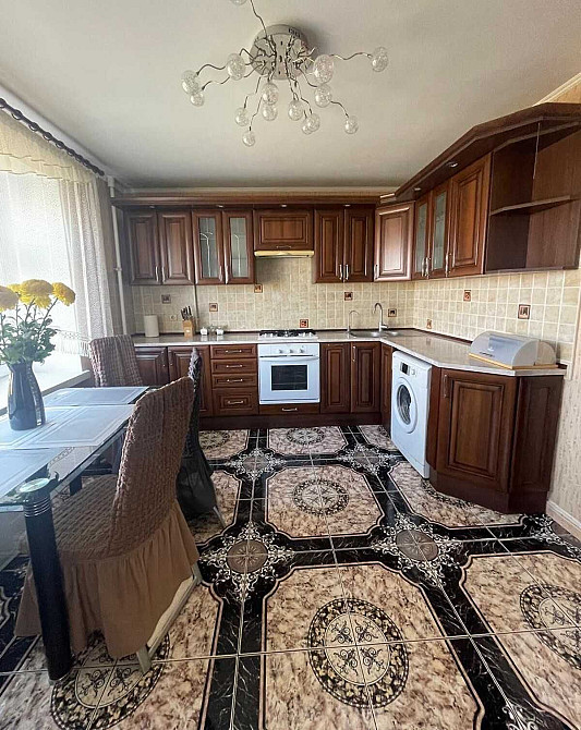 Продаж 3к квартири 96 кв. м на пров. Незалежності 9 RUBI 38221 Хмельницький - зображення 2