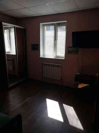 Сдам 1-комнатную студию, Радужный массив (возле озера), хозяин Киев