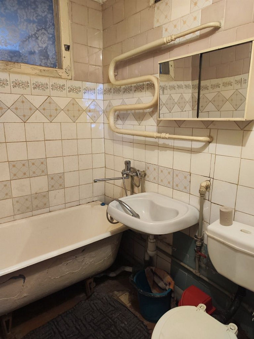 Продаю 2к/кв пр.Центральный (Ц.рынок) 3/5 43/29/6,балкон,колонка,20000 Николаев - изображение 2