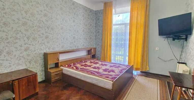 Пр, Волі,центральний вхід в парк,двокімнатна "Сталінка". Луцк - изображение 4