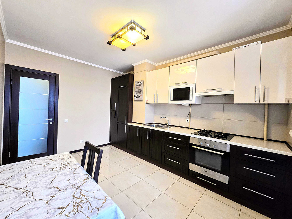 Здається 1 кімнатна "НОВОБУДОВА" на вул.ГЕРОЇВ МАЙДАНУ (р-н Корчма). Черновцы - изображение 1