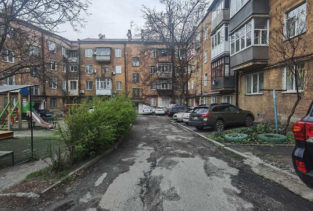 ПРОДАМ 2 комнатную квартиру низ Мазепы Днепр - изображение 2