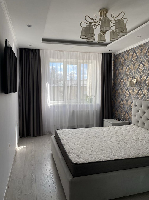 2 кім біля парку Шевченка Ивано-Франковск - изображение 8