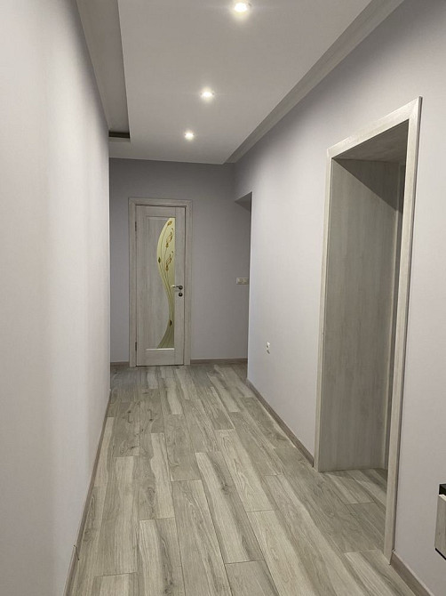 2 кім біля парку Шевченка Ивано-Франковск - изображение 5