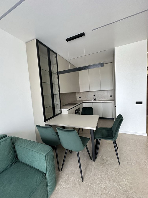 Чудова 1,5 кімнатна квартира Новий район Ужгород - изображение 1