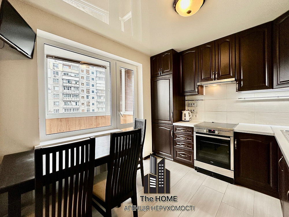 Продаж 2к квартира метро  Деміївська 2хв вул.Деміївська 45А Киев - изображение 1