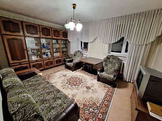 2кім. квартира з сучасним ремонтом і меблями  вул. Чапека Киев