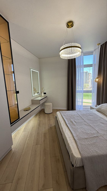 Продажа Евродвушки в кадор на Краснова 61 жемчужина вид на ипподром Одеса - зображення 1