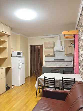 Оренда квартири Метро Позняки, Дарницький 1 кім. . окрема спальна Київ