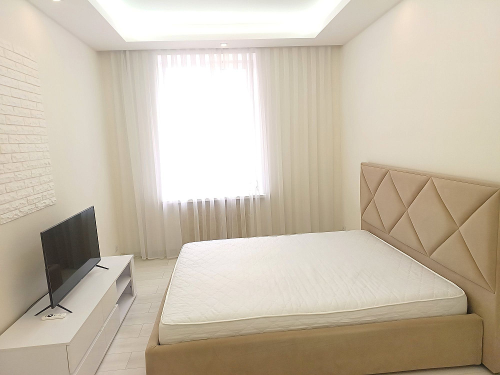 Сдам 2кв.,АО, сталинка центр пр.ктСвободы 21000грн Каменское (Запорожская обл.) - изображение 2