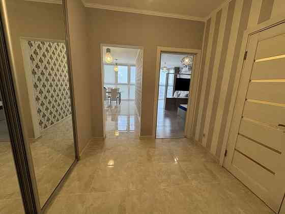 Оренда видової квартири драгоманова 2б Київ