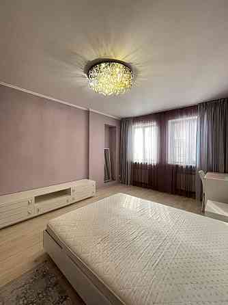 Оренда 1-к вул. Анни Ахматової 13 д, метро Позняки 10 хв пішки! Київ