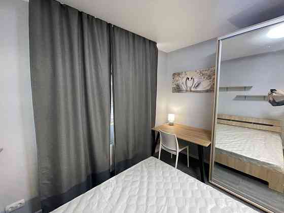 Оренда смарт квартири біля метро Харківська, Ревуцького 40б Київ