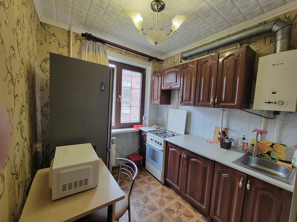 2 комнатная Рокоссовского, 8 район 96 квартала Кривий Ріг - зображення 1