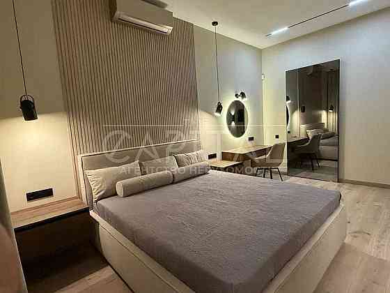 Авторська квартира/ЖК Файна Таун/оренда 2к.кв 76м /вільна/світла/нова Київ