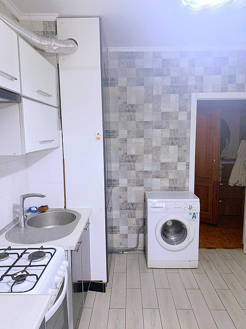 Левада вул./бульвар Богдана Хмельницького. Є 2 кондиціонери З Ремонтом Полтава - изображение 2