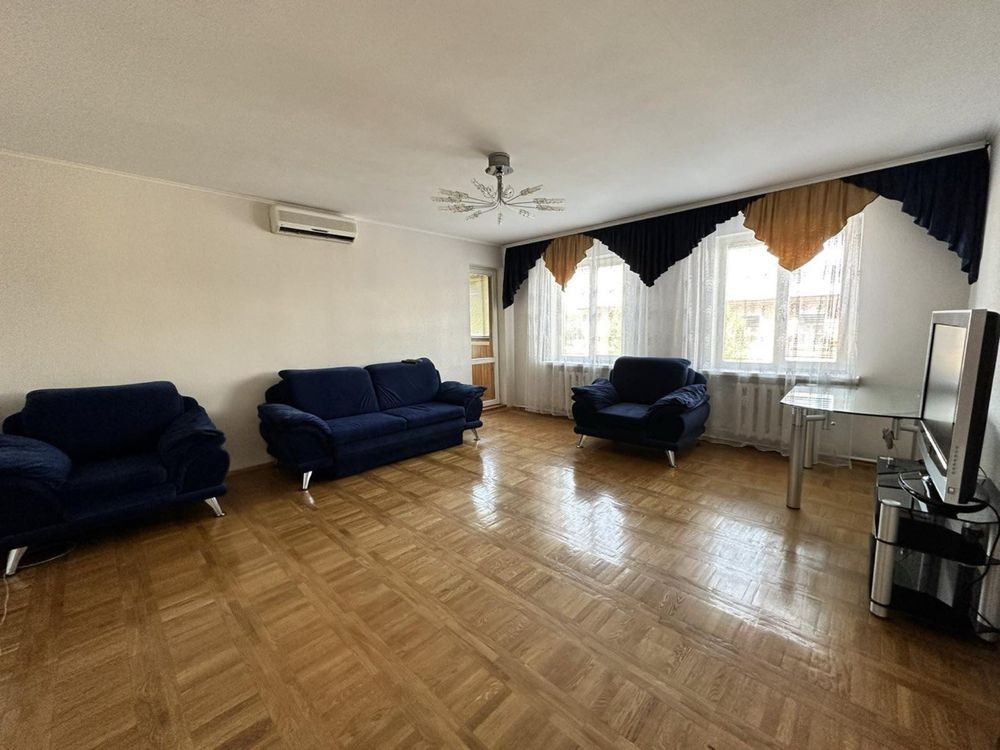 Продам трикімнатну квартиру в центрі  міста по вул .  Княжа , 26 Чернигов - изображение 4