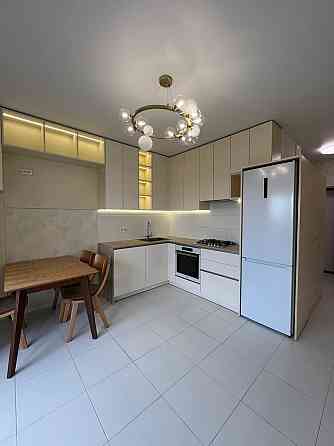 Оренда 2 кімнатної квартири (+кабінет) по вул Шевченка, ЖК Семицвіт Львов