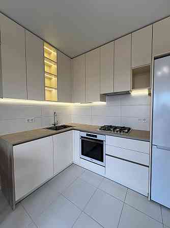 Оренда 2 кімнатної квартири (+кабінет) по вул Шевченка, ЖК Семицвіт Львов