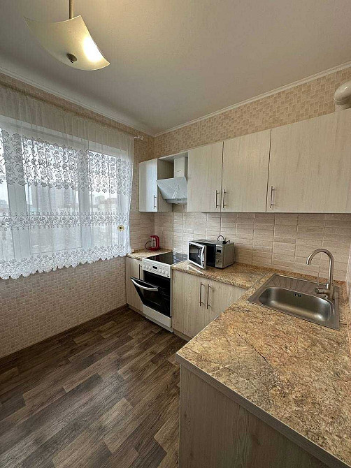 Є ВІДЕО Заїжай і живи! 2-кімн! Роздільні кімнати! Виноградар Ретровіль Киев - изображение 2