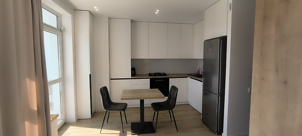 Актуальна! Простора квартира + кухня студія  по вул Пекарська Новобуд Львів - зображення 4