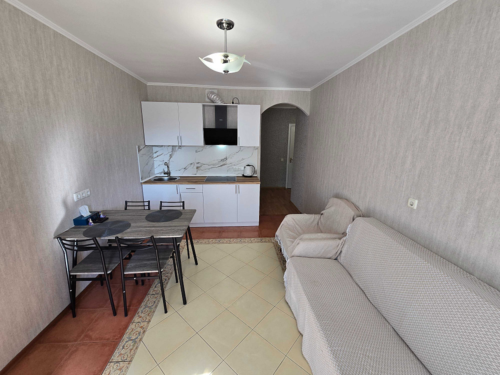 Житомирская метро 2 минуты ходьбы Святошинская площадь 1 Київ - зображення 5