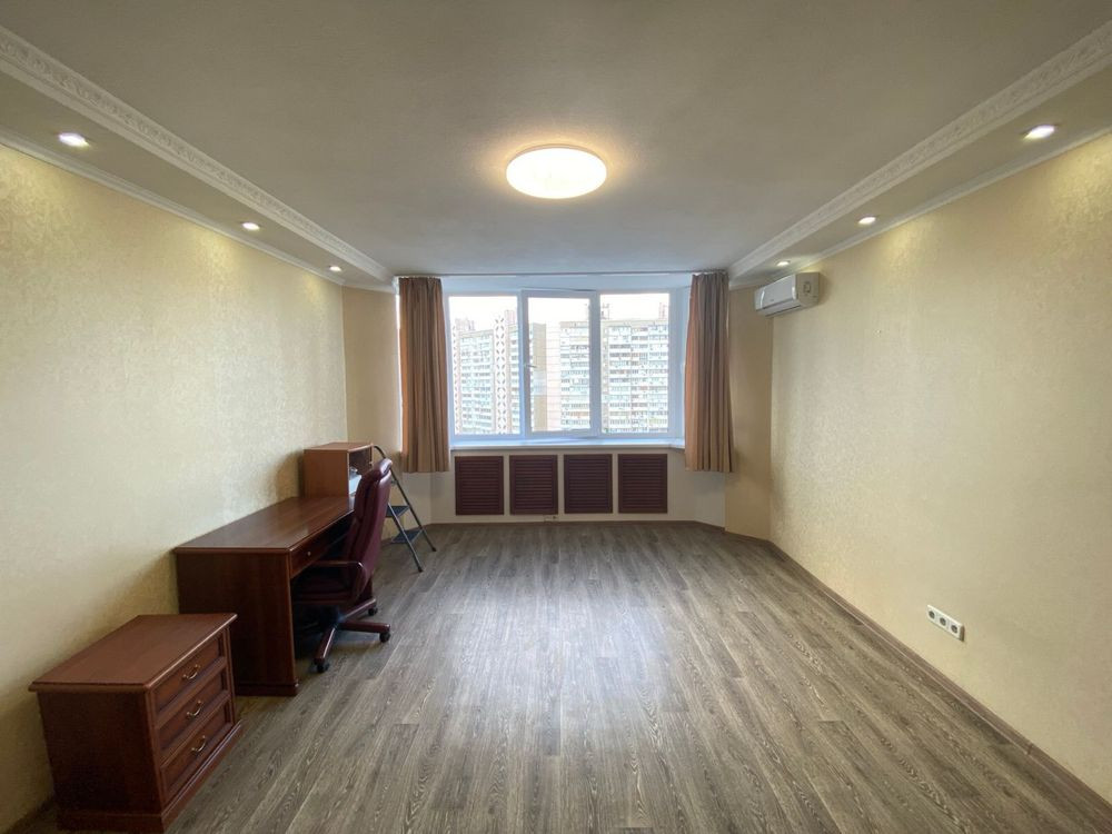 Метро Позняки-550м., 1к-кв, вул. П. Григоренка 30. Київ - зображення 1