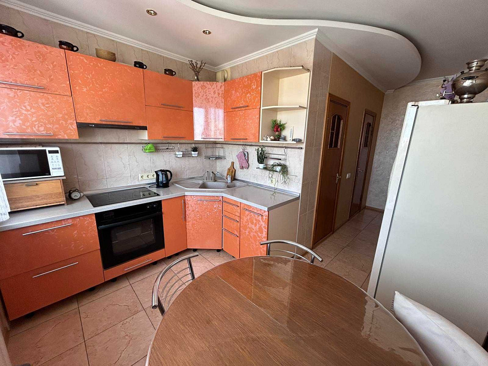 Оренда 3-к. квартири. Виноградар. Вул. Н. Ужвій, 4-г. ТРЦ Retroville Киев - изображение 1