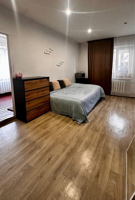 Здам 2х кімнатну, КОПЕРНИКА (НЕБЕСНОЇ СОТНІ), є засклений БАЛКОН! Черновцы - изображение 5