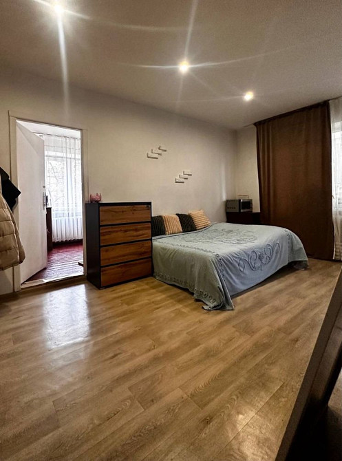 Здам 2х кімнатну, КОПЕРНИКА (НЕБЕСНОЇ СОТНІ), є засклений БАЛКОН! Черновцы - изображение 4