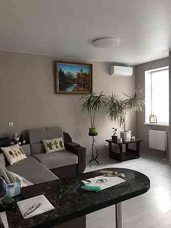 Продам2 кімнатну квартиру жк САВАНА СІТІ Бровари