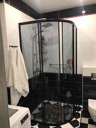 Продам2 кімнатну квартиру жк САВАНА СІТІ Бровари