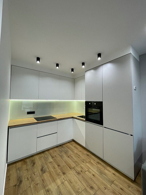 Продам готову укомплектовану 1 кімнатну квартиру на Боголюбова! Рівне - зображення 3