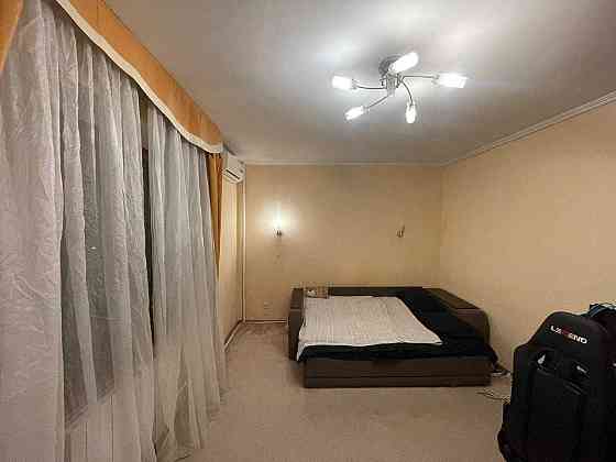 Продаётся 1-комнатная видовая квартира | Киев, ул. Ревуцкого 42-Б Київ