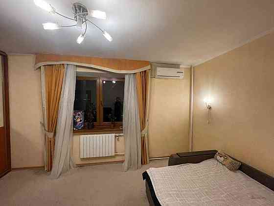 Продаётся 1-комнатная видовая квартира | Киев, ул. Ревуцкого 42-Б Київ