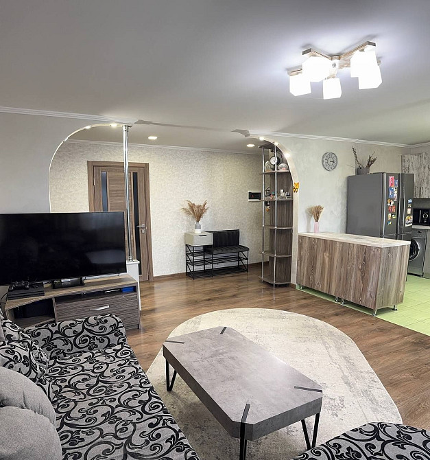 4-ох кімнатна квартира Коломия - зображення 3