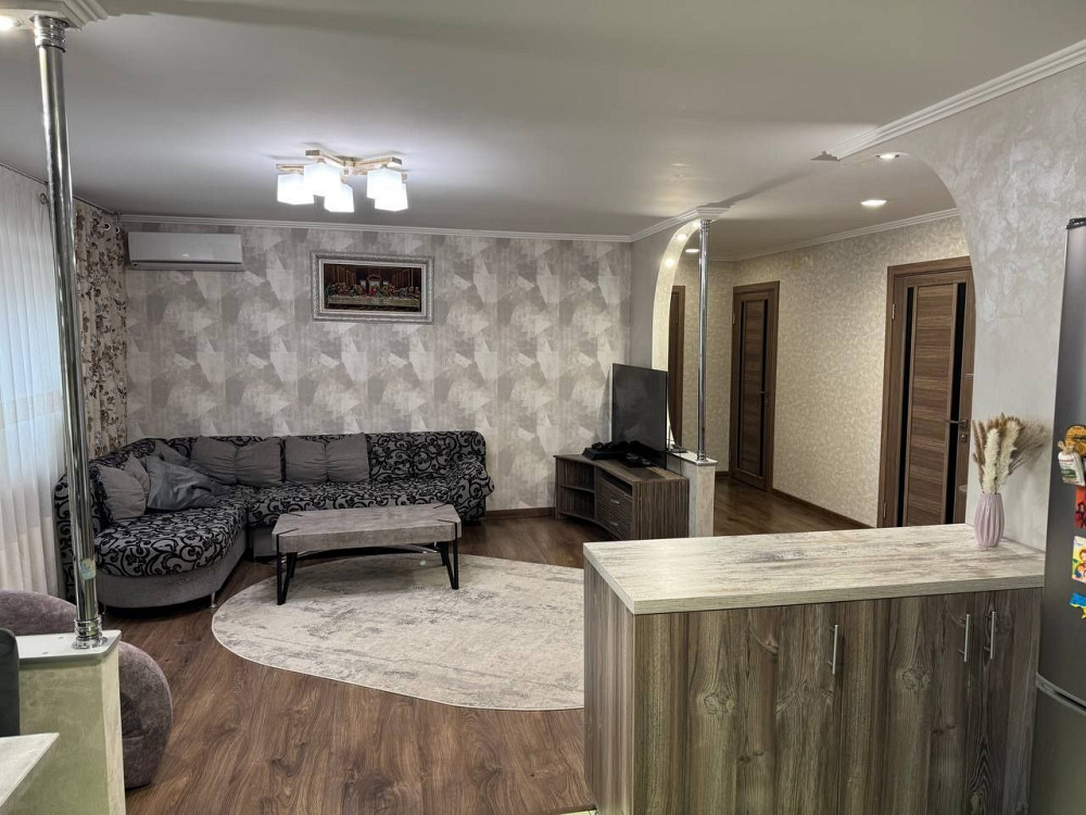 4-ох кімнатна квартира Коломия - зображення 4