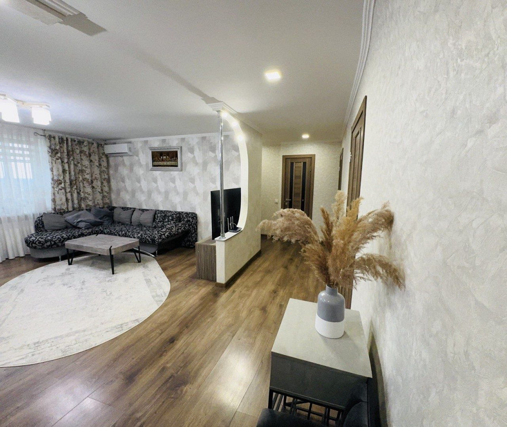 4-ох кімнатна квартира Коломия - зображення 2