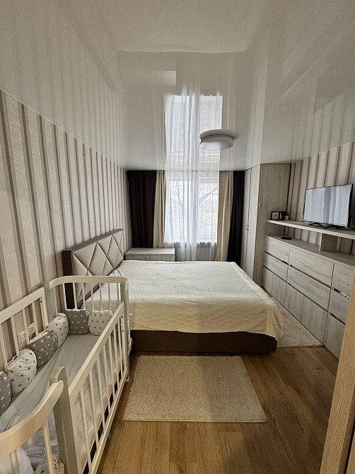 Продам 2к квартиру ж/м Приднепровск Днепр - изображение 1