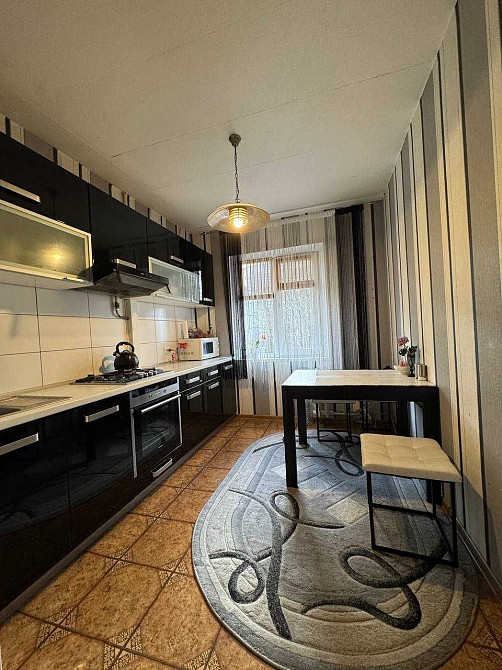 Великогабаритна квартира Північний,Коновальця ,7   62000 Ровно - изображение 1