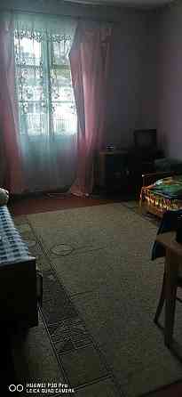 Продам квартиру біля кіраміка вул. Академіка Герасимчука 203кв1 Полонне