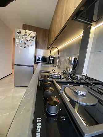 Продам 3к квартиру на Александра Поля низ Днепр