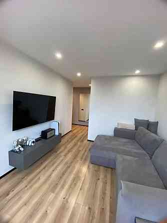 Продам 3к квартиру на Александра Поля низ Днепр